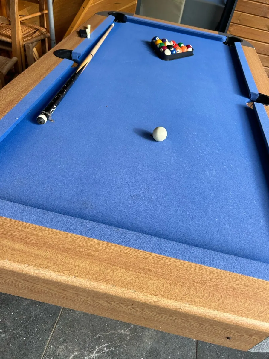 Pool table - Image 2