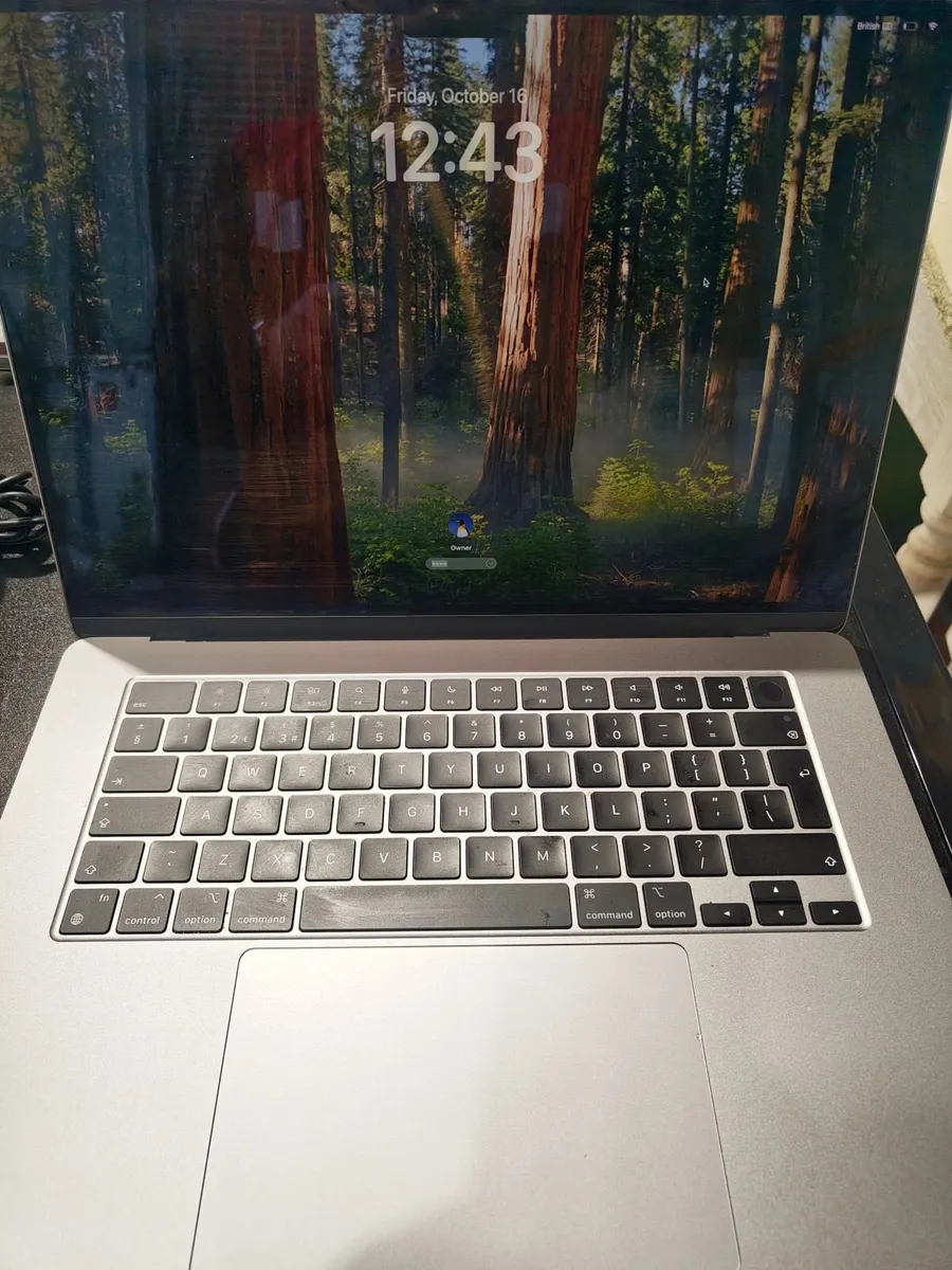 Apple MacBook Air  M3 15inch 2024 - Image 1