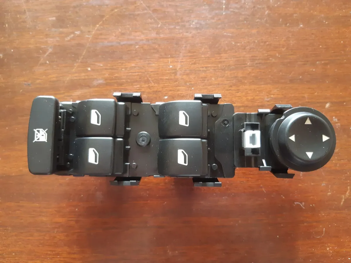 Electric Window Control Switch citroen C4 - Image 2