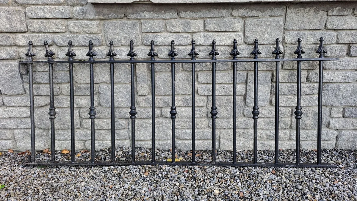 Galvanised Steel Railing (7.2m length) - Image 4