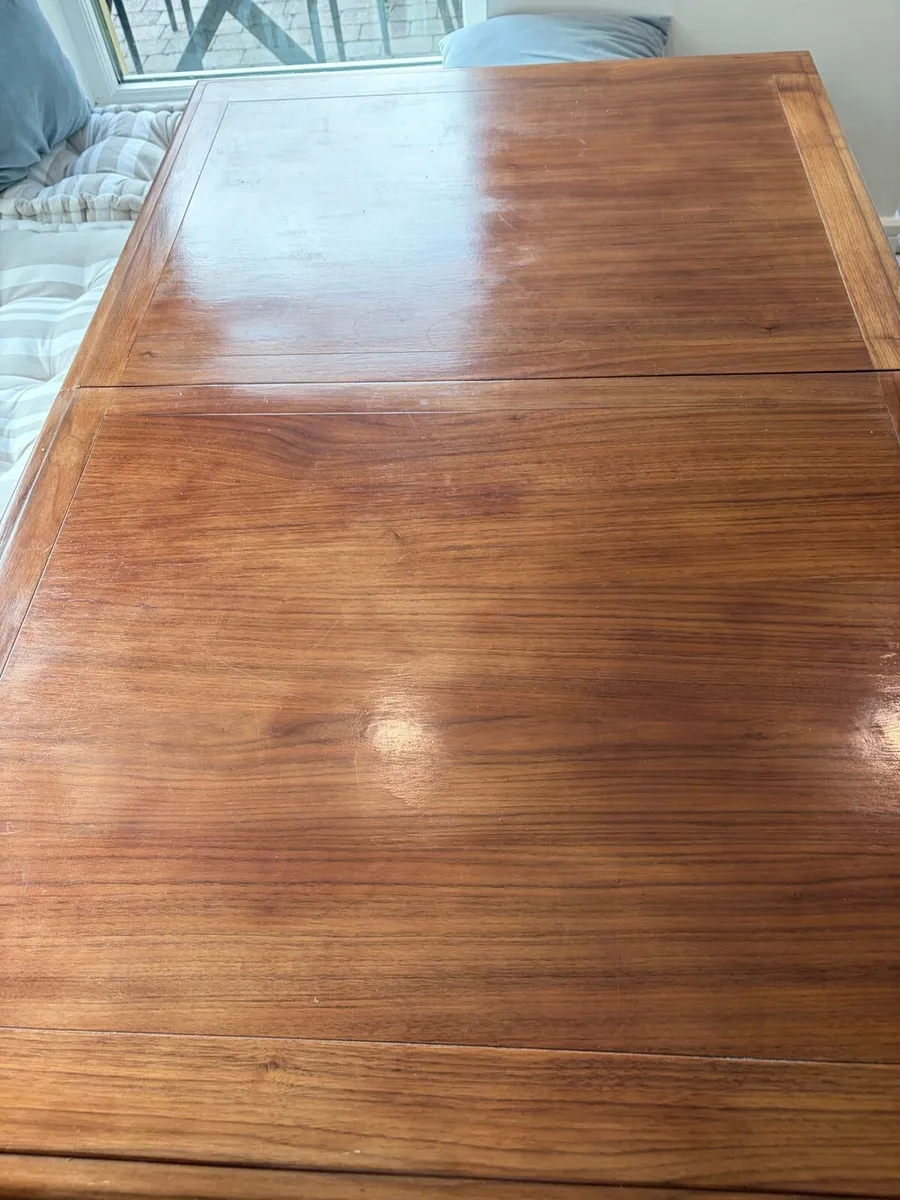 Dining Table & Chairs - Image 4