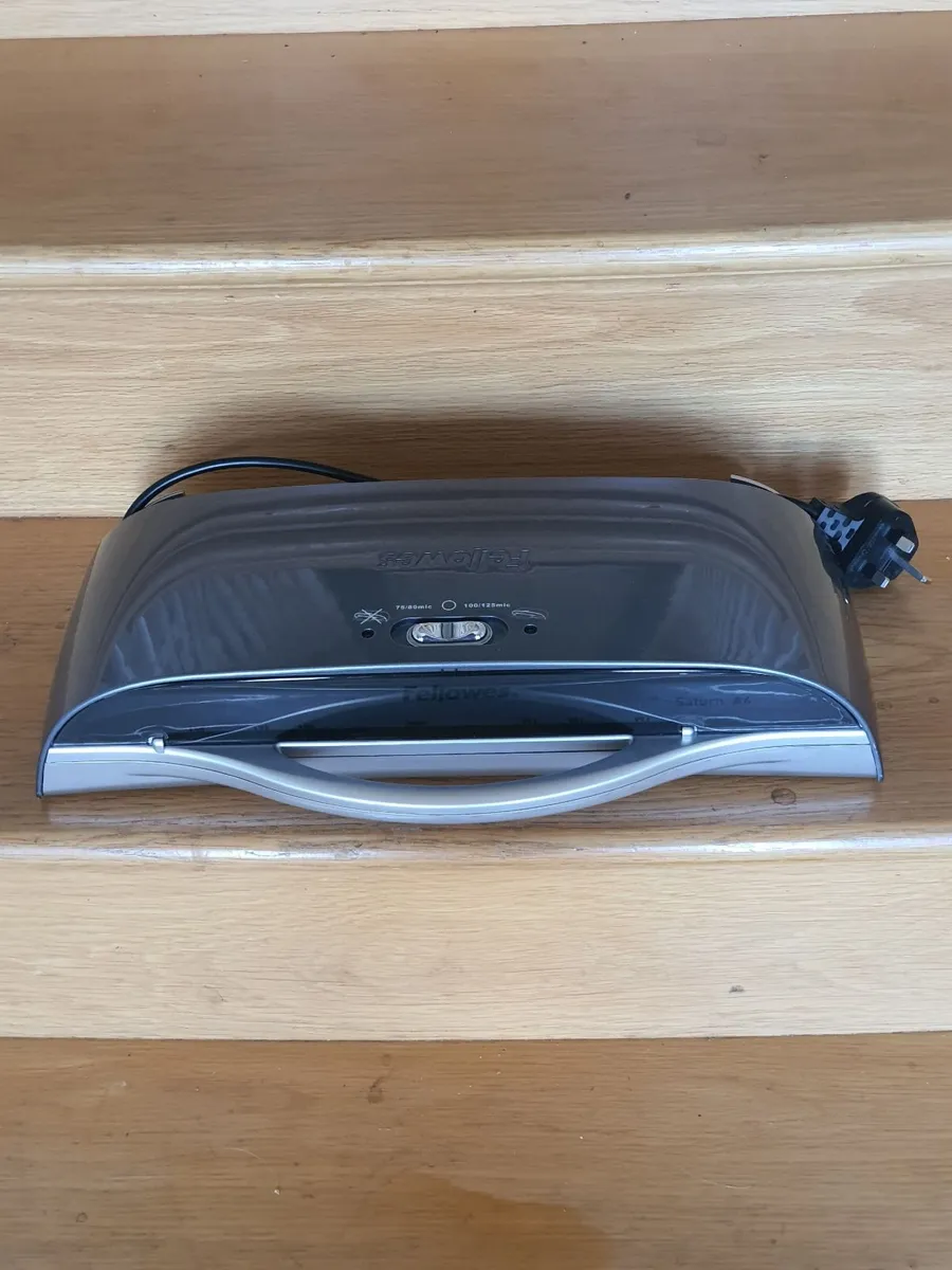 Laminator Machine with A4 Pouches - Image 2