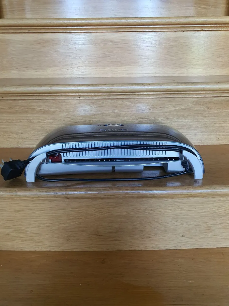 Laminator Machine with A4 Pouches - Image 3