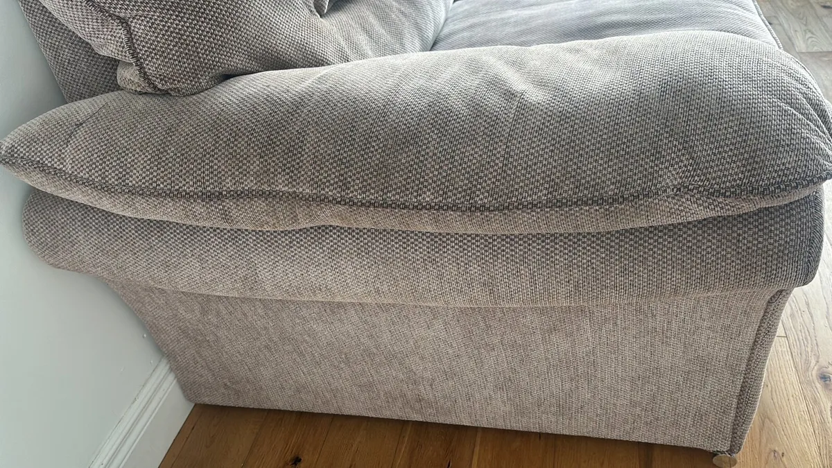 Sofa - Image 4