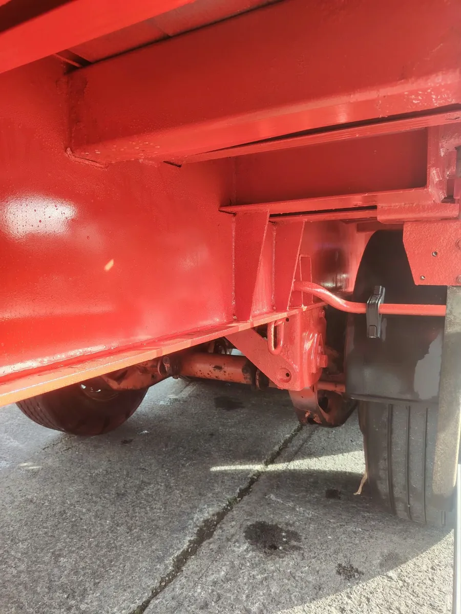 2013 Sdc flat 13.6 Moffet kit twist locks & posts - Image 3