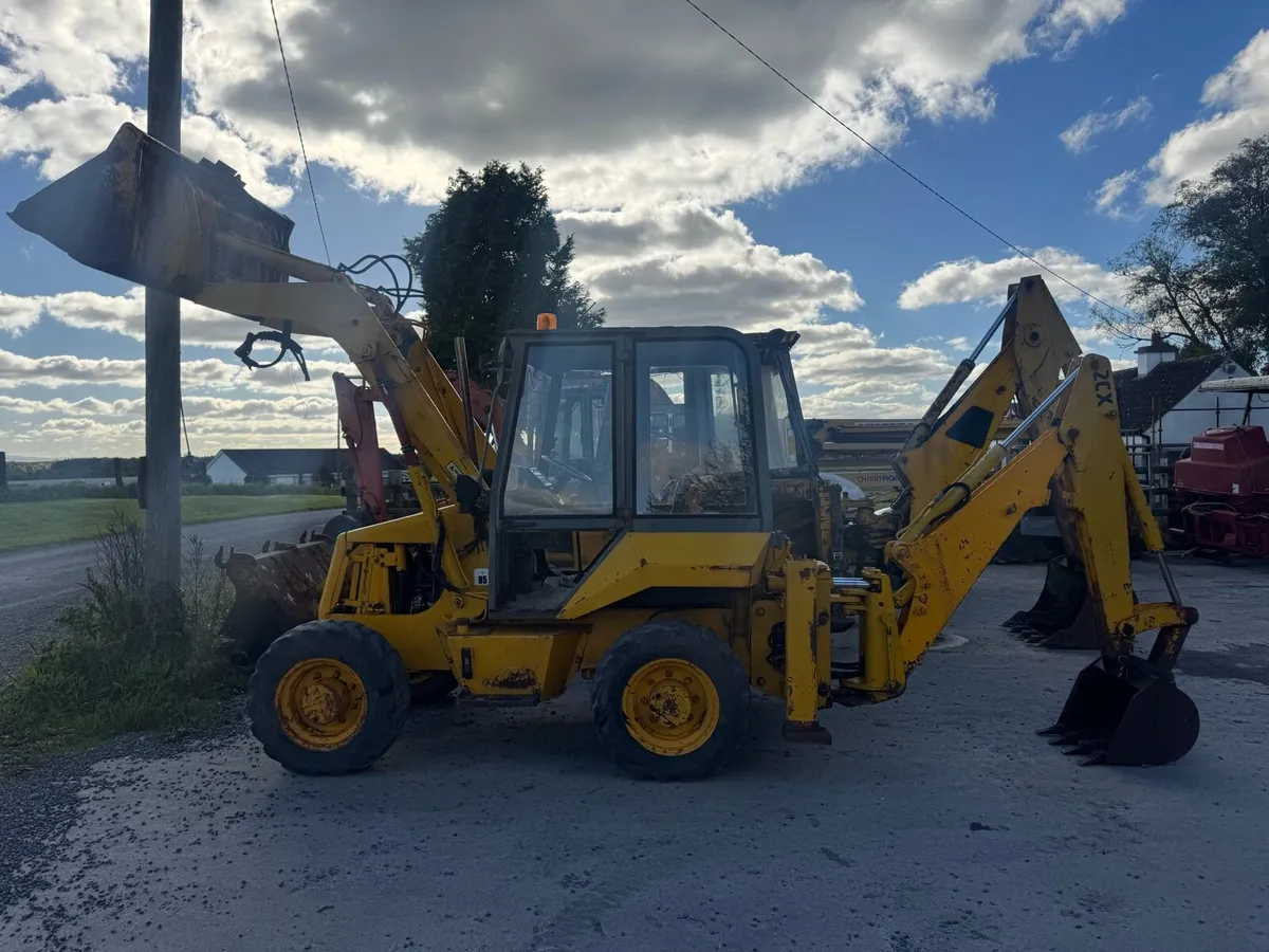 JCB 2cx 4x4x4 €9,950 - Image 1