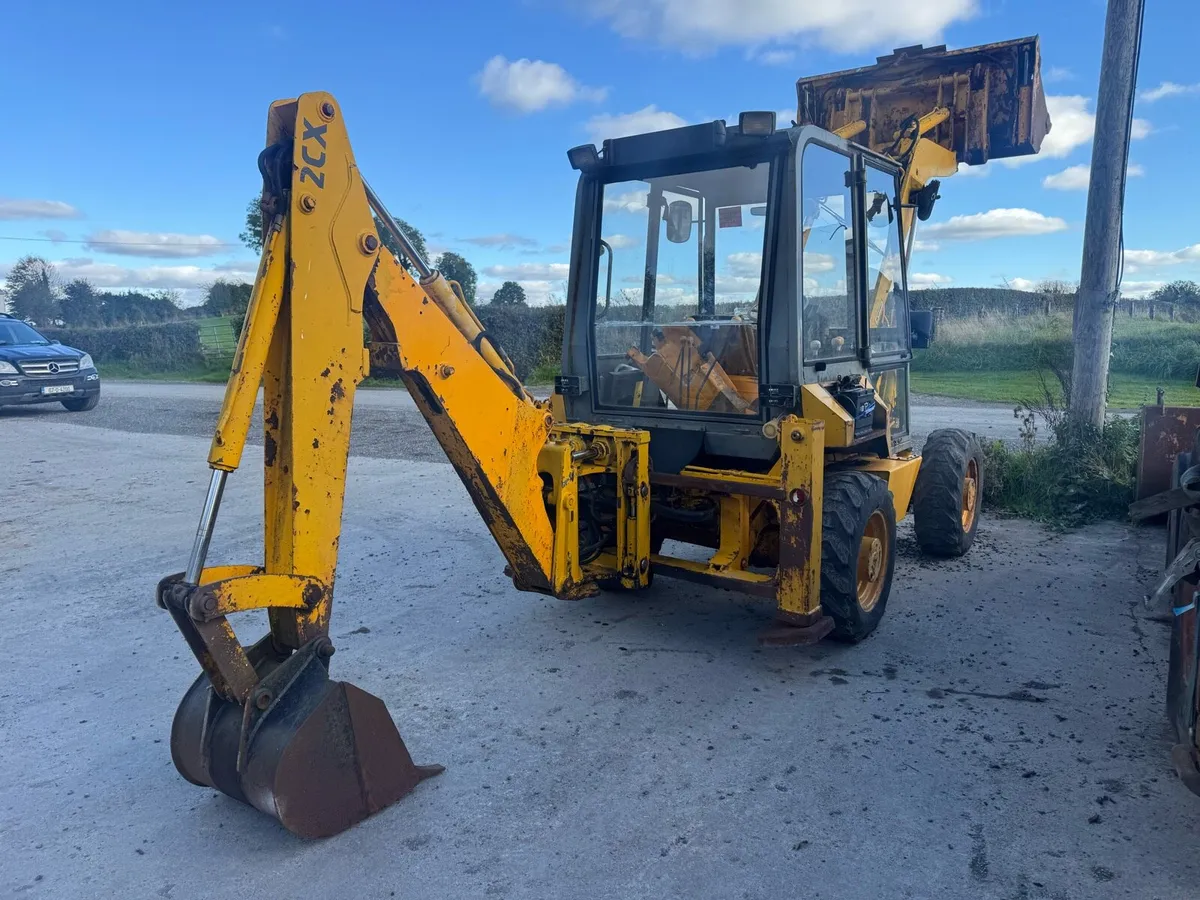 JCB 2cx 4x4x4 €9,950 - Image 2