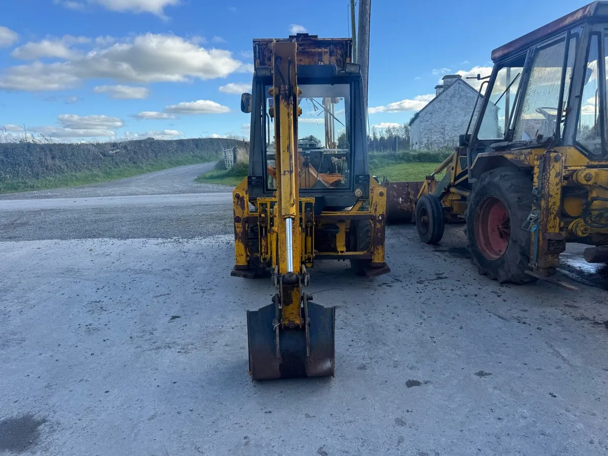 JCB 2cx 4x4x4 €9,950 - Image 3