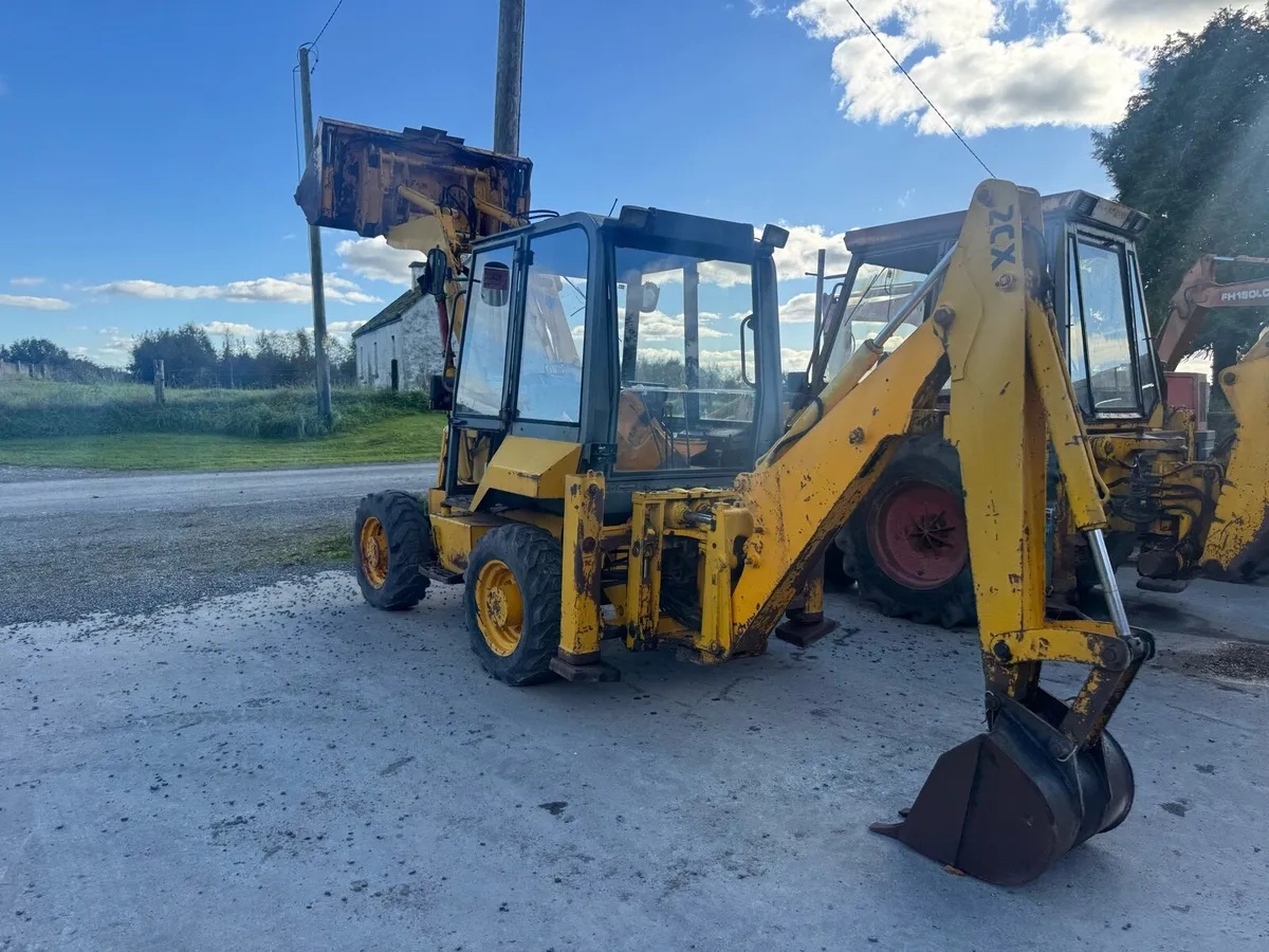 JCB 2cx 4x4x4 €9,950 - Image 4