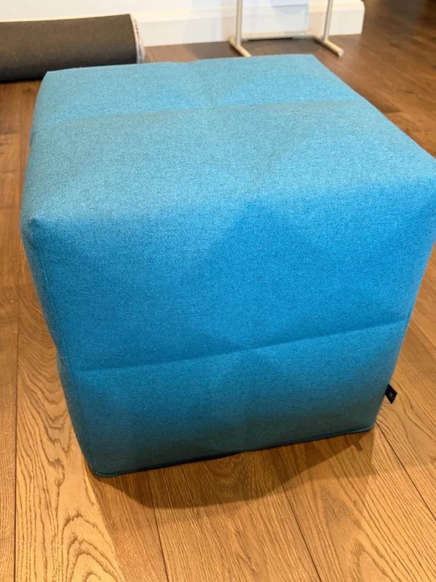 BuzziSpace Designer Acoustic Seating 3-Piece Cube - Image 2