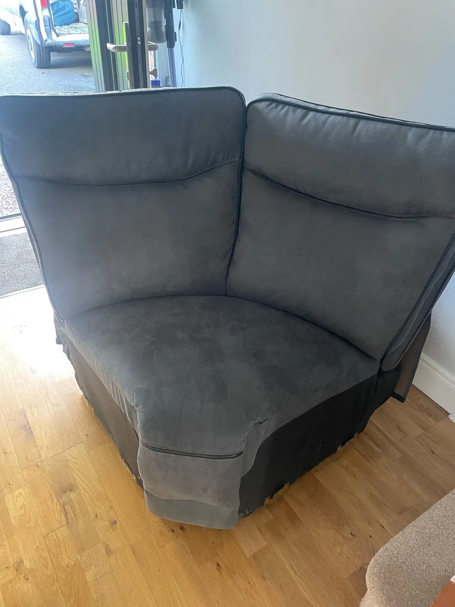 Corner sofa piece - Image 1