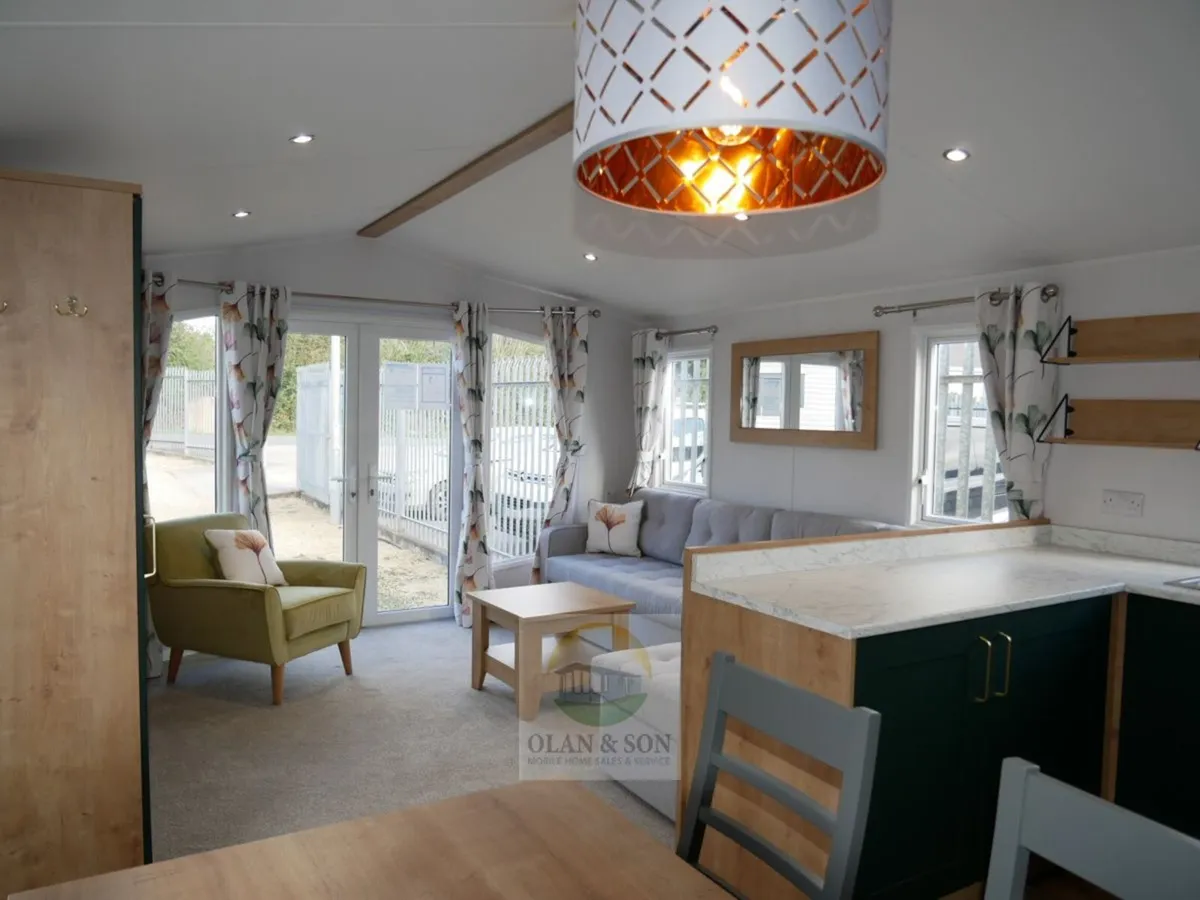Willerby Sierra 38 x 12/3Bed - Image 2
