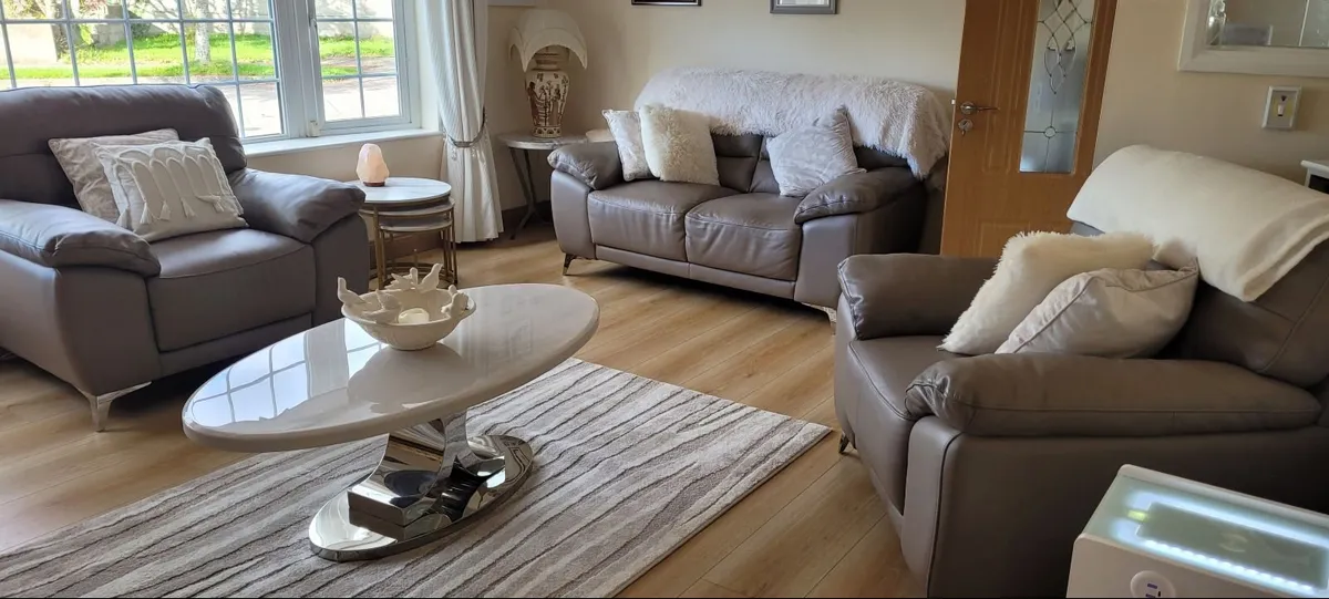 Sofas and Armchairs Three piece suite - Image 3