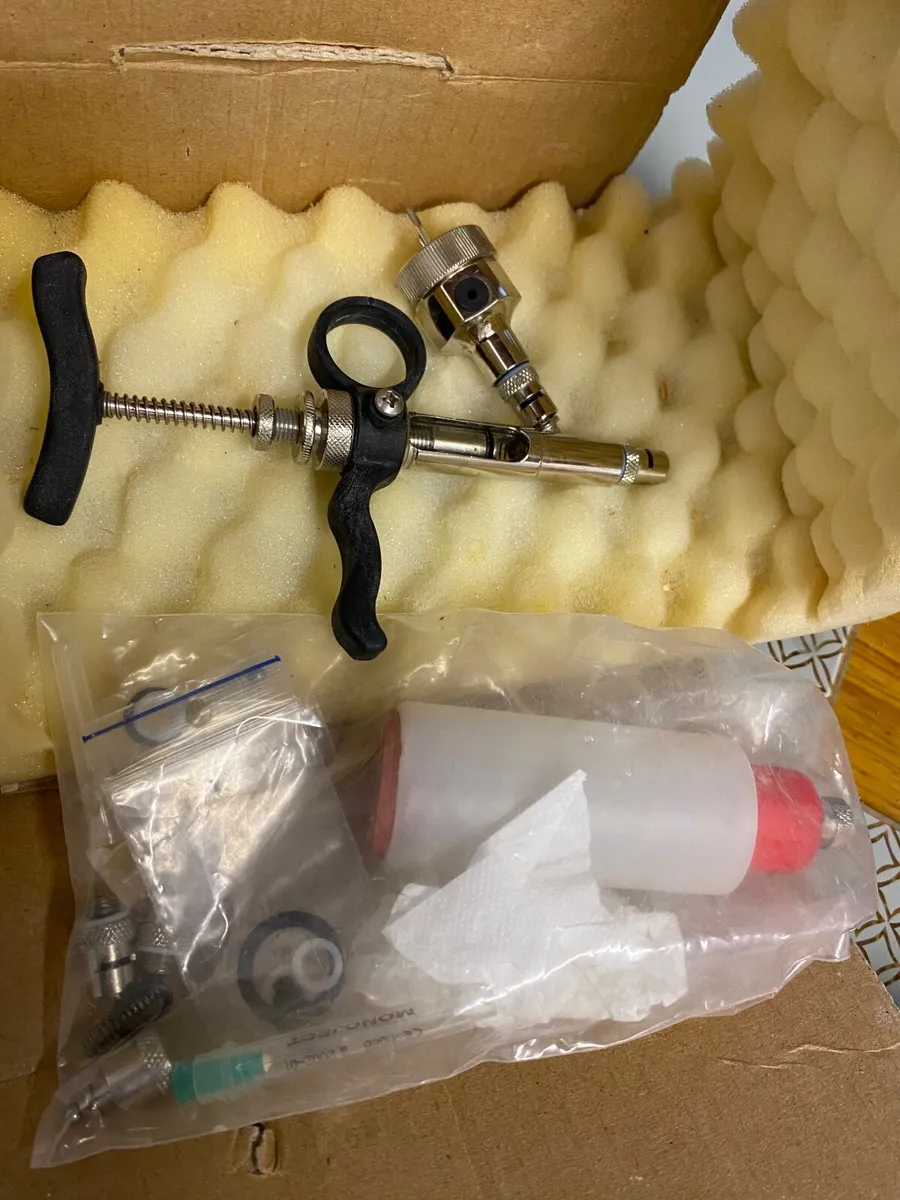 Vaccination gun - Image 1