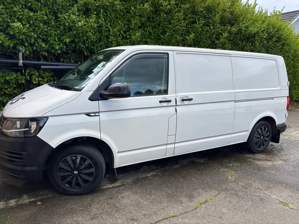 Volkswagen transporter - Image 2