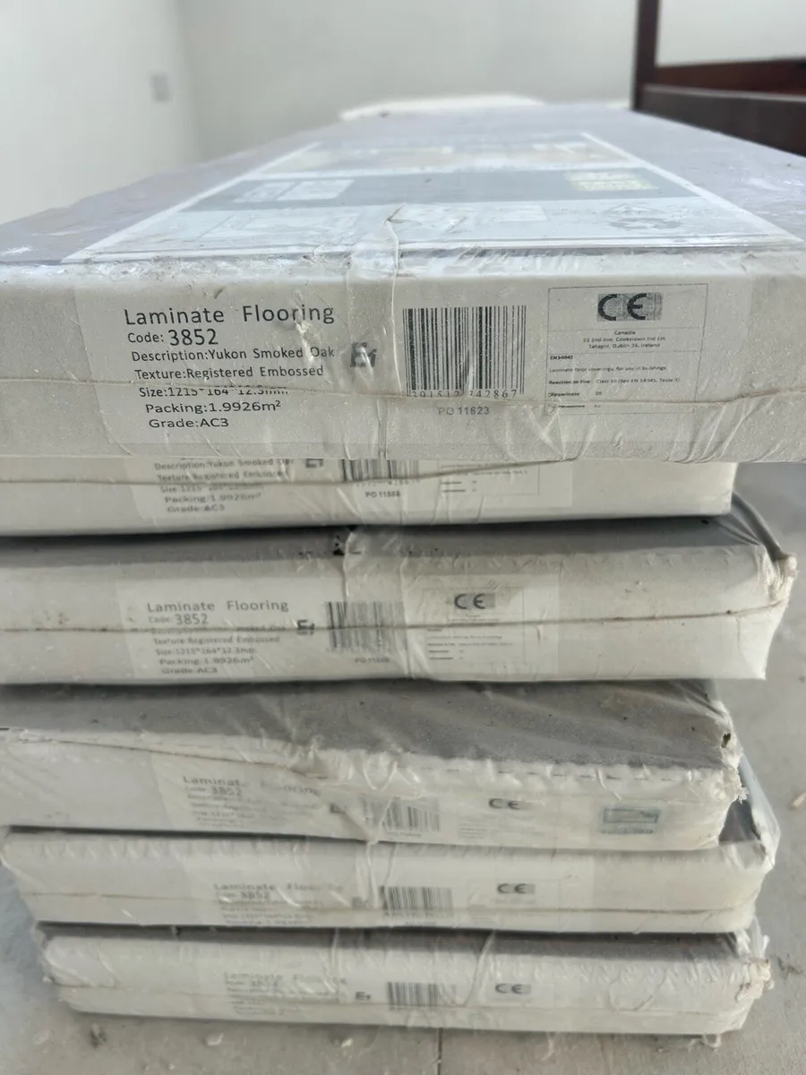 Canadia Flooring 3852 - Image 1