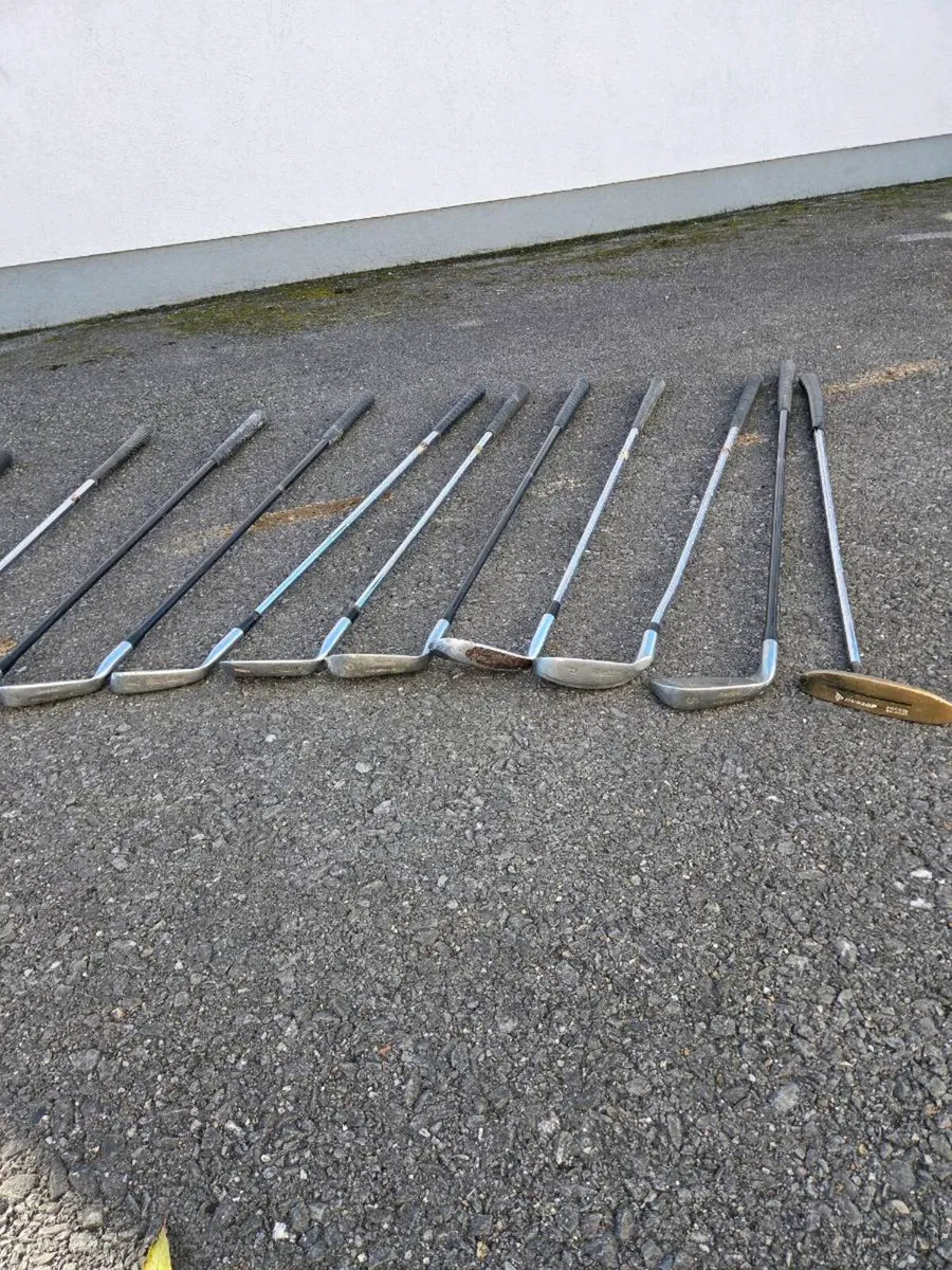 Assortment of golf clubs - Image 3
