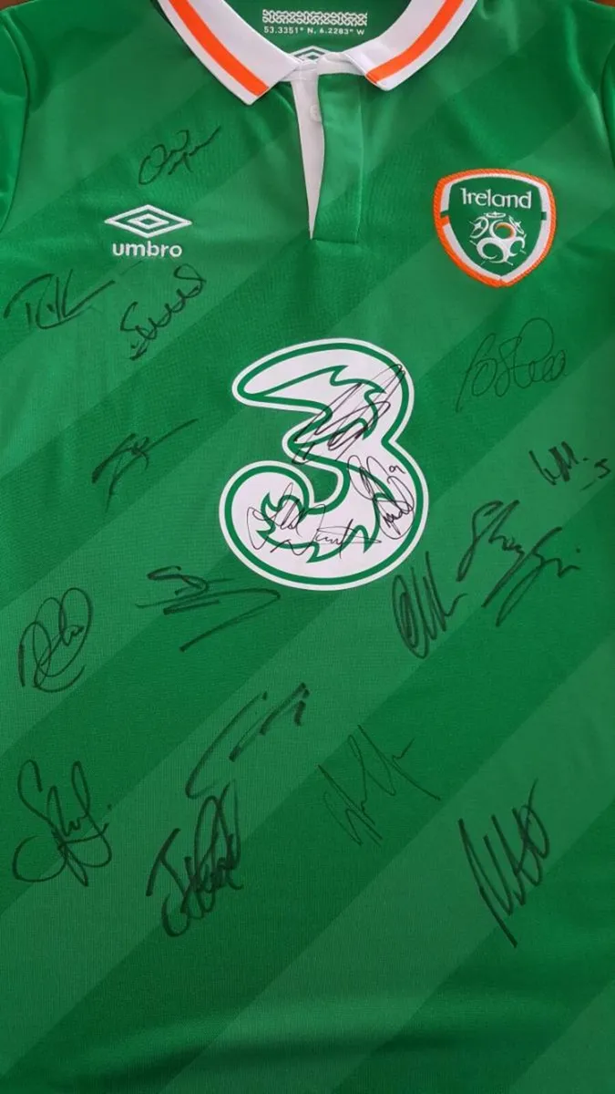 Signed Ireland Jersey - Image 3
