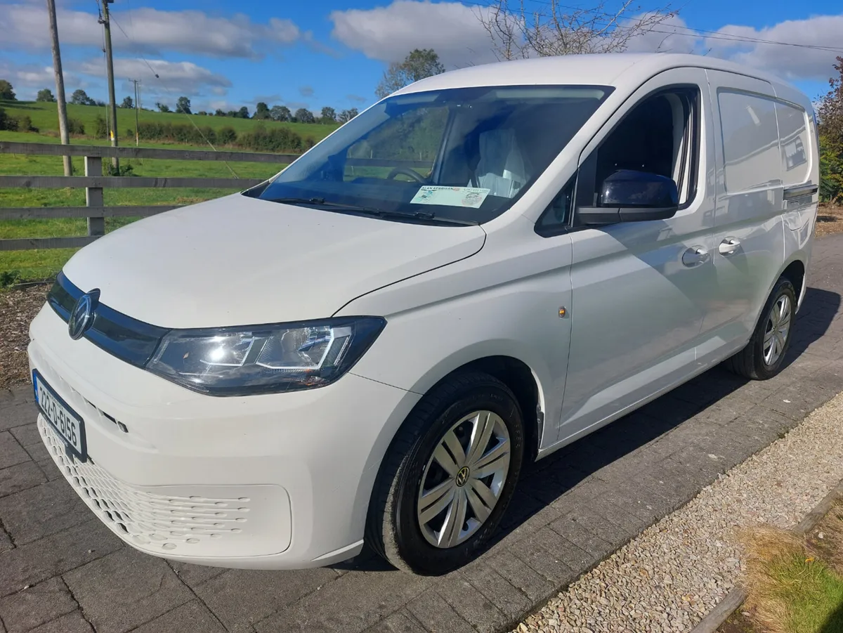 VOLKSWAGEN CADDY 222' 102 BHP / M6F - Image 3