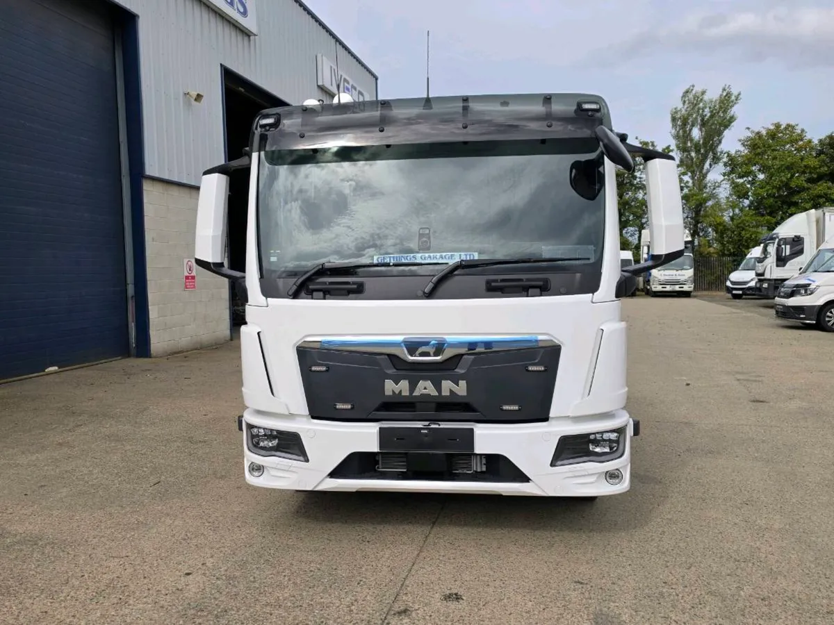 MAN TGL 12- 250 RECOVERY TRUCK - Image 4