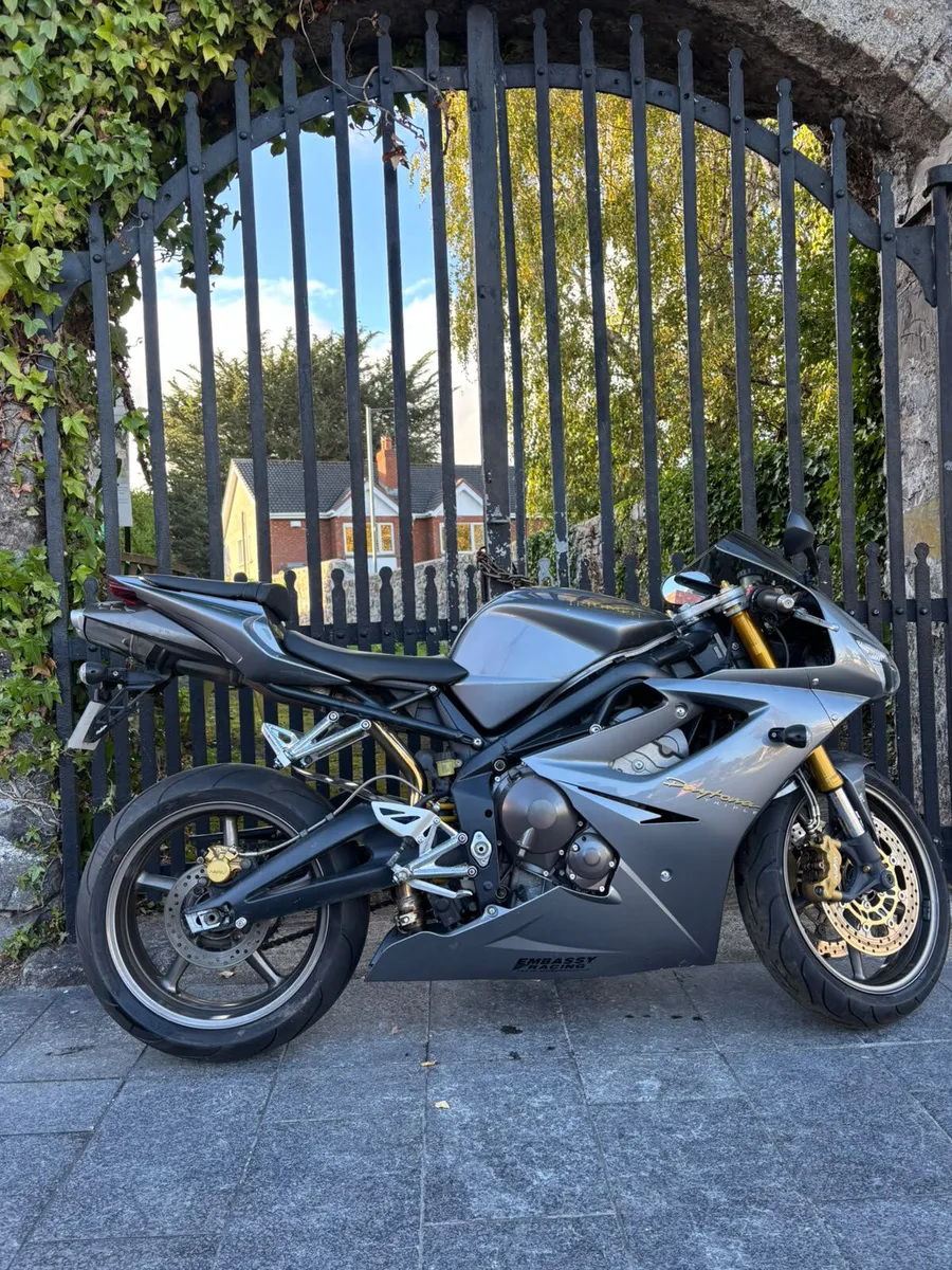 2006 TRIUMPH DAYTONA 675 MOTO4U - Image 4