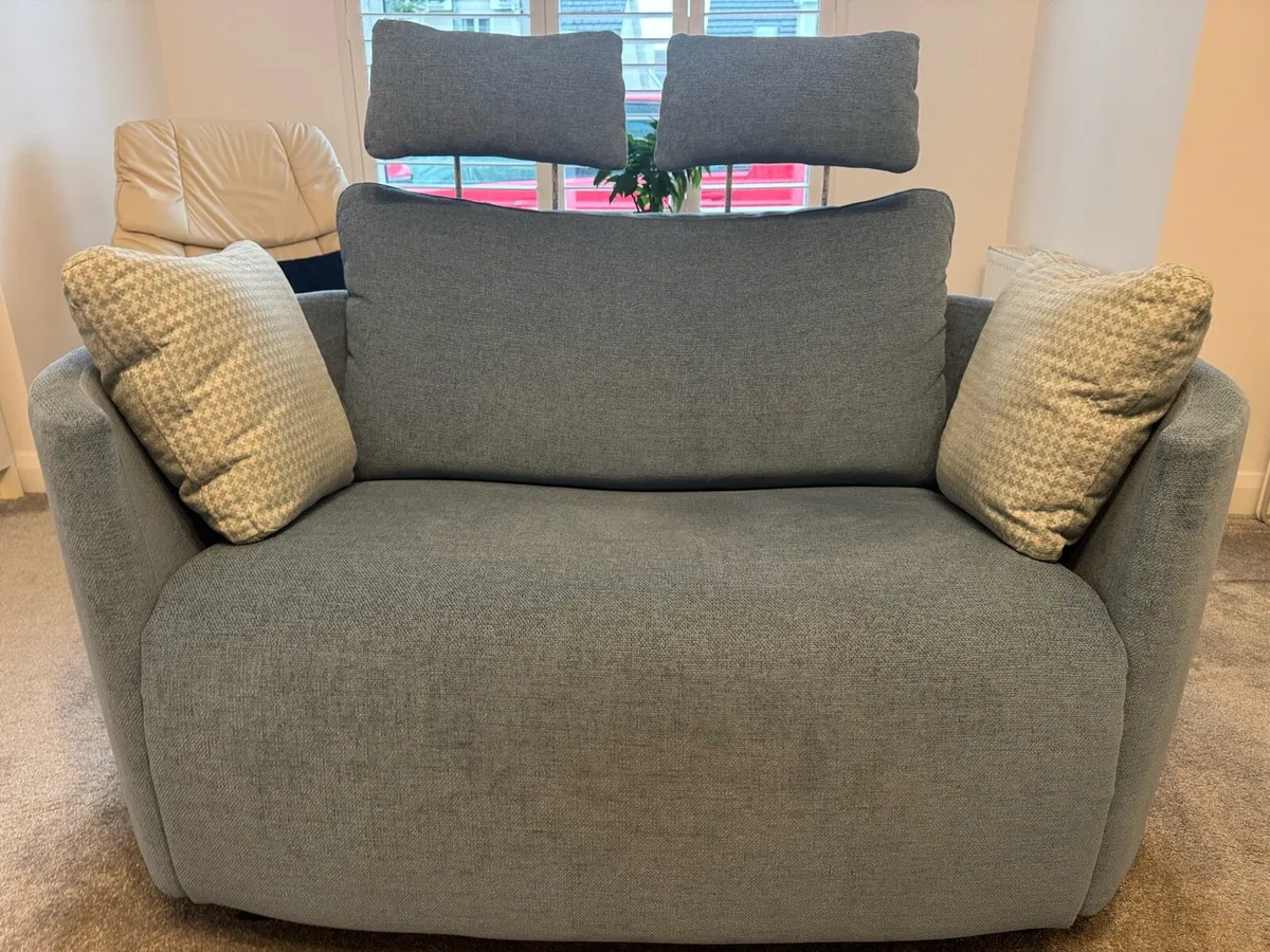 Recliner sofa - Image 2