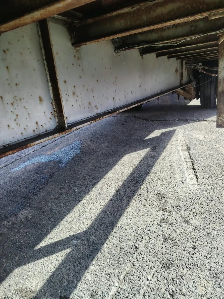 40 foot caravan trailer on air winch - Image 4