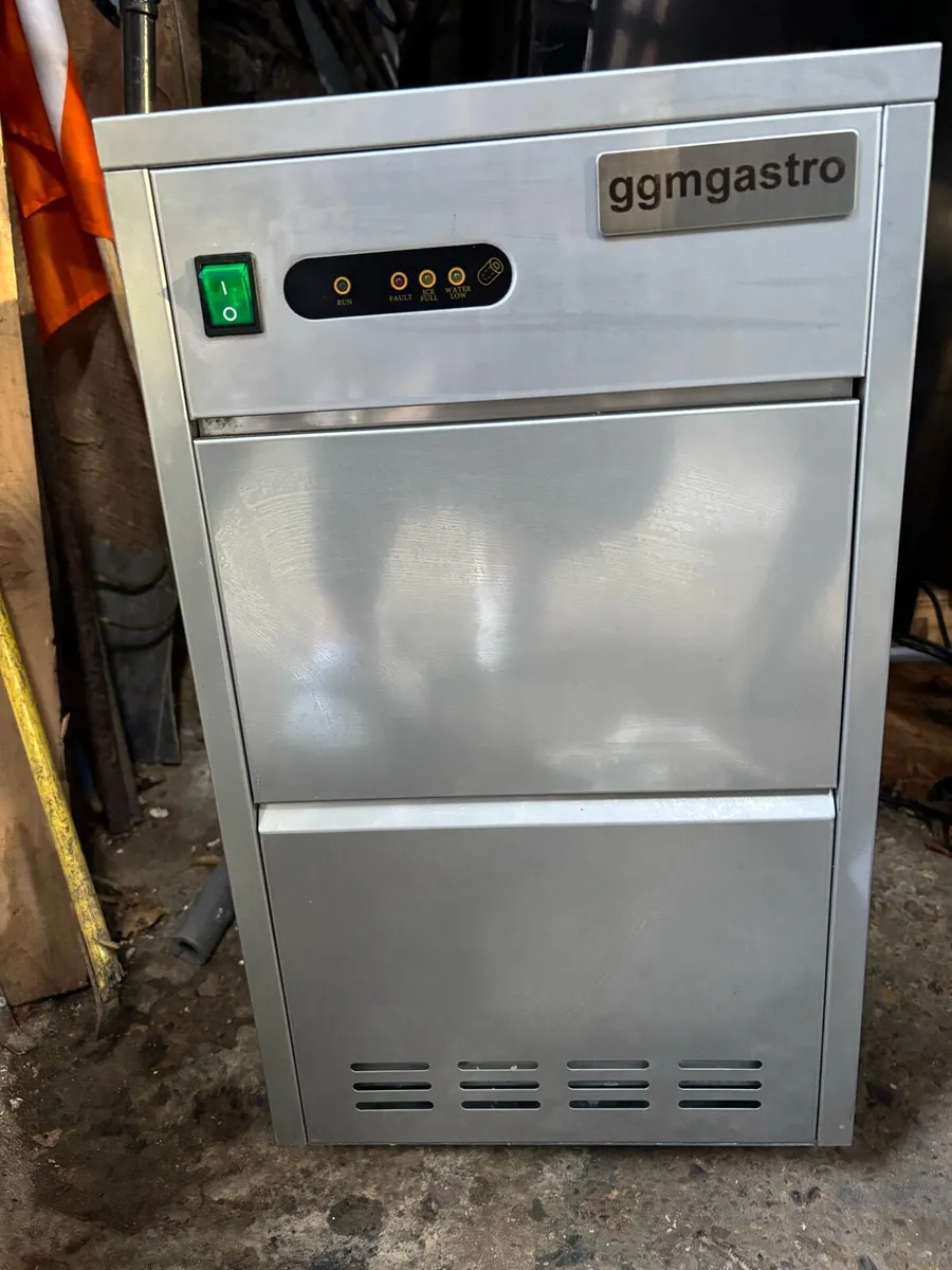 Ice Machine - Image 1