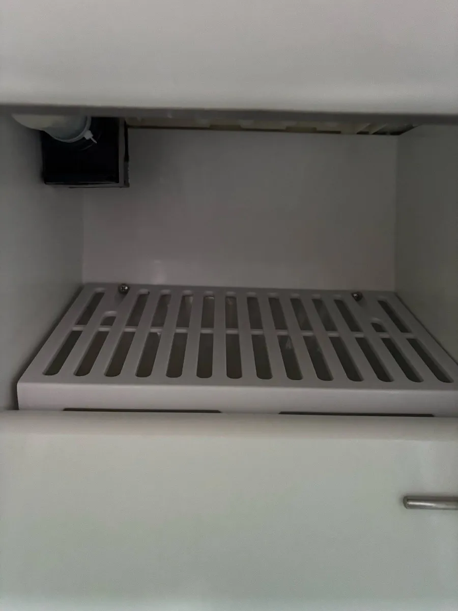 Ice Machine - Image 4