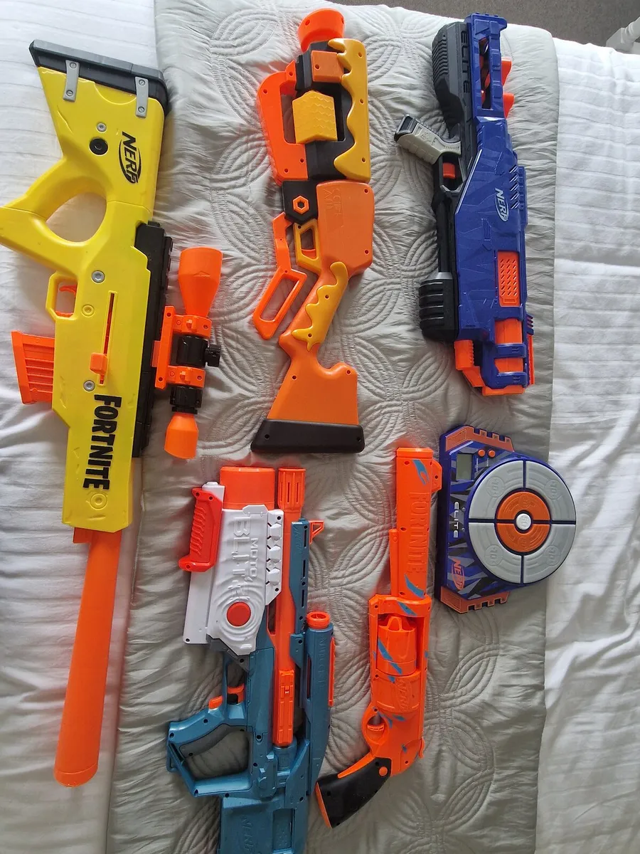 Nerf guns and accessories - Image 2