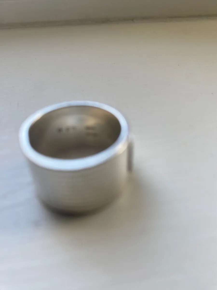 Gucci chunky ribbed band ring - Image 2