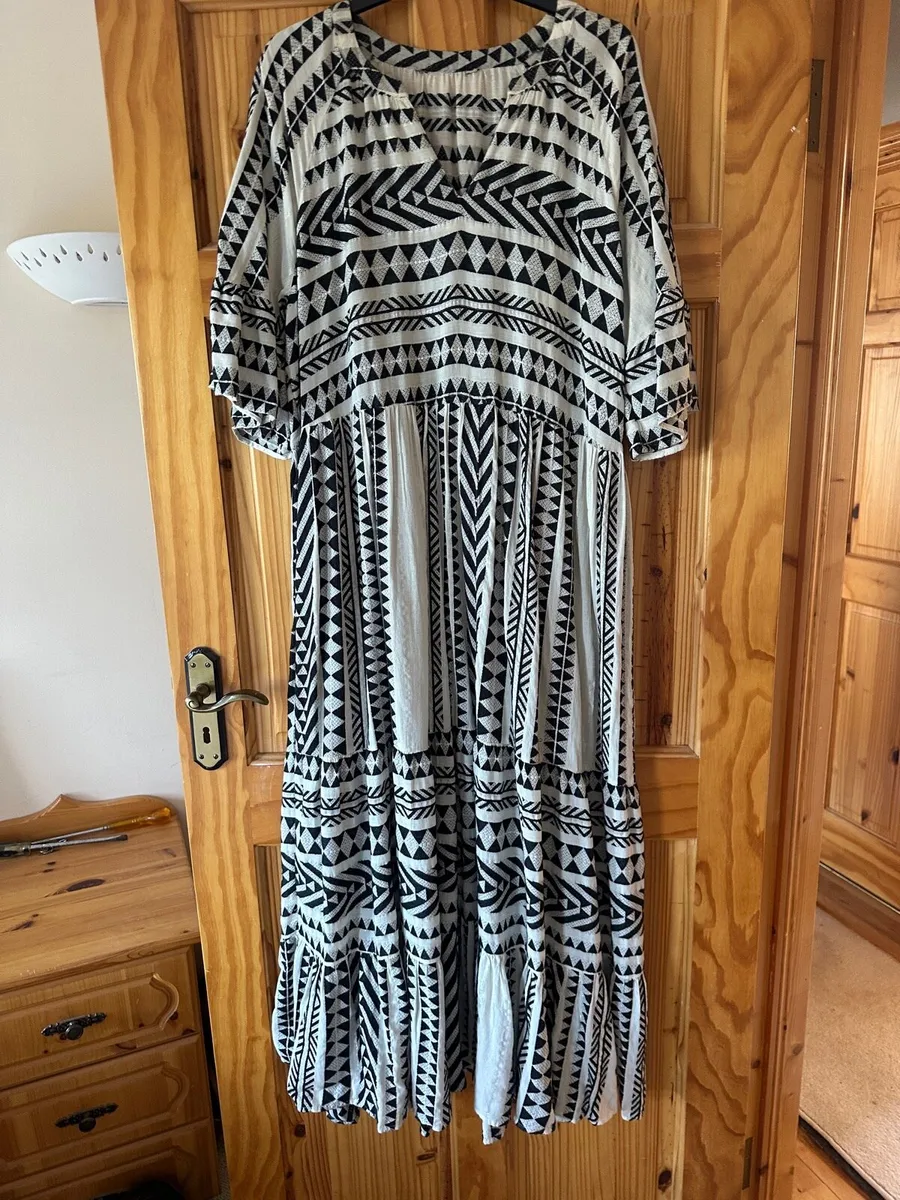 Dresses - Image 4