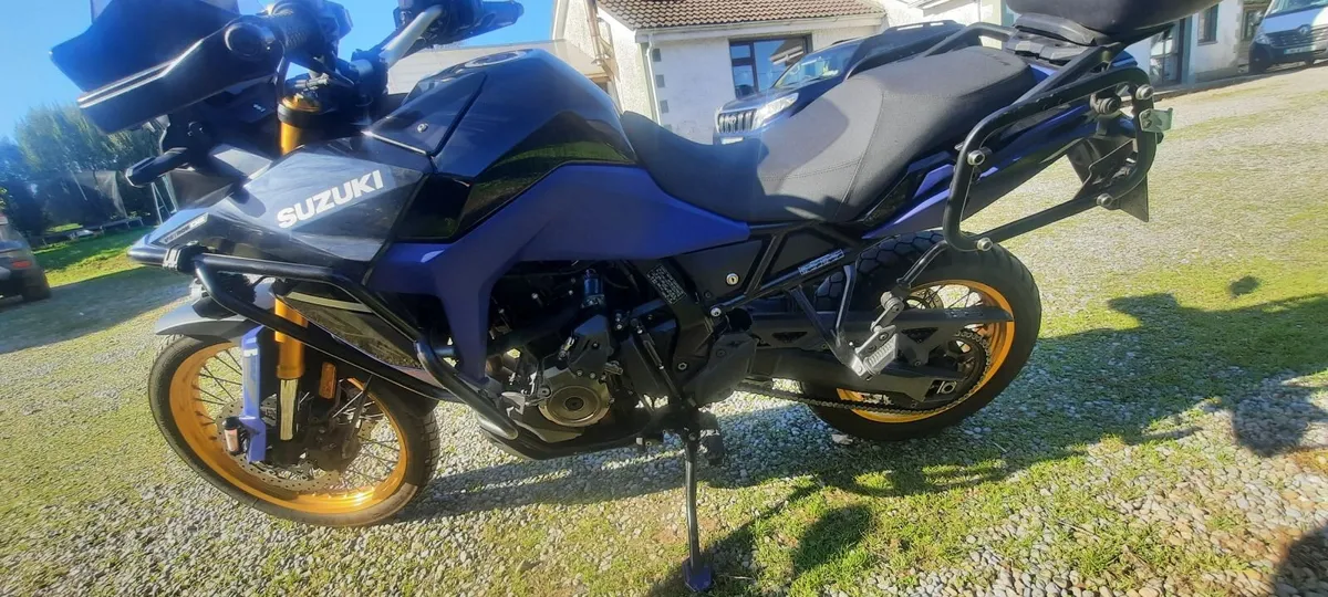 Suzuki 800de   multistrada 1200s - Image 4