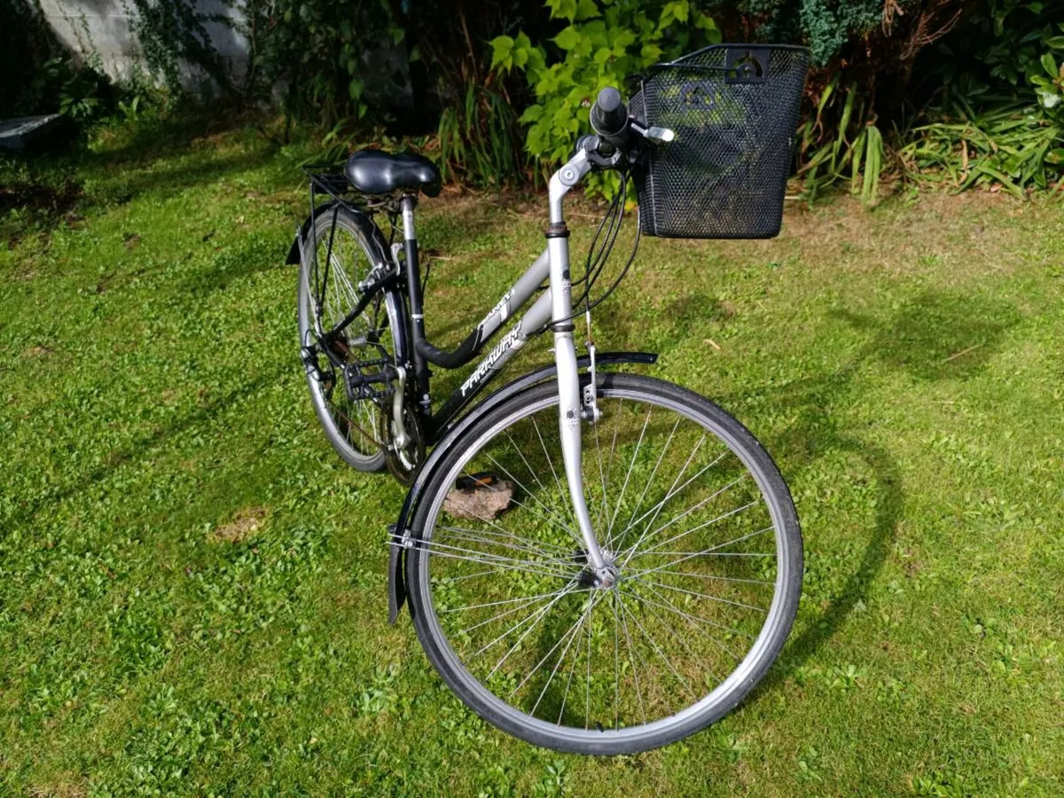 Ladies bicycle size M - Image 2