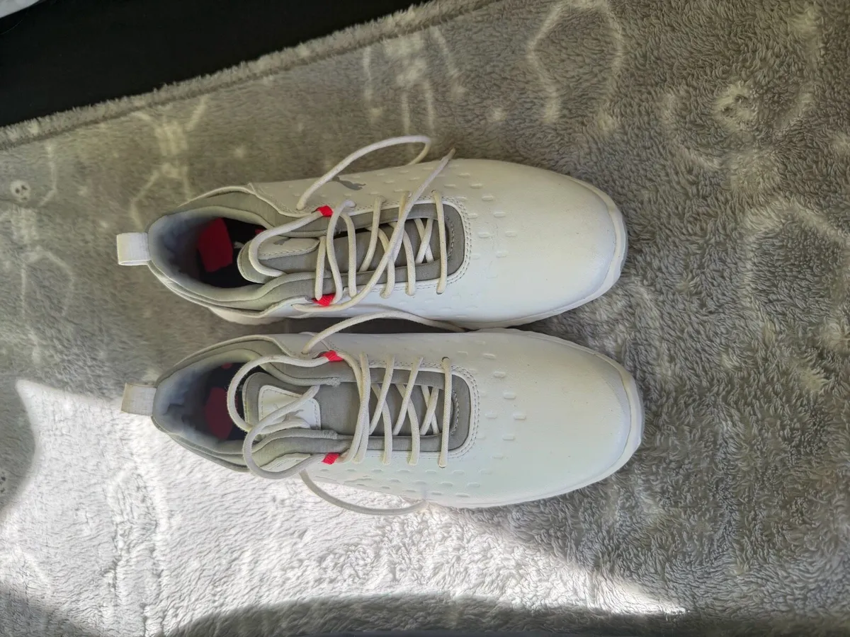Ladies Puma golf shoes - Image 1