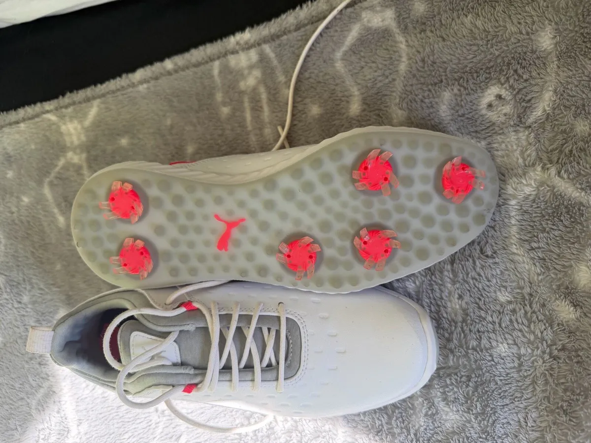 Ladies Puma golf shoes - Image 3