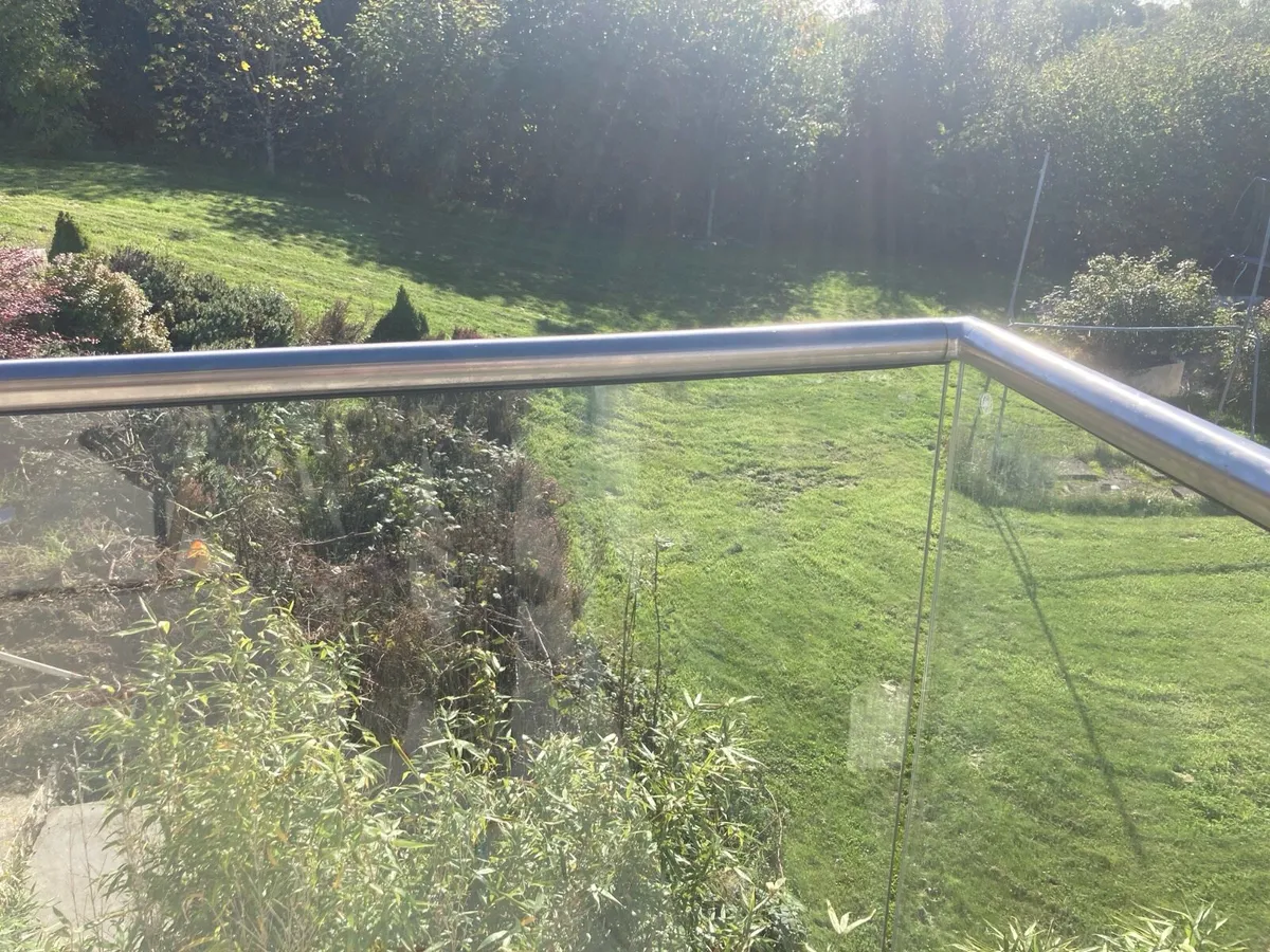 Q railling glass balcony system - Image 4