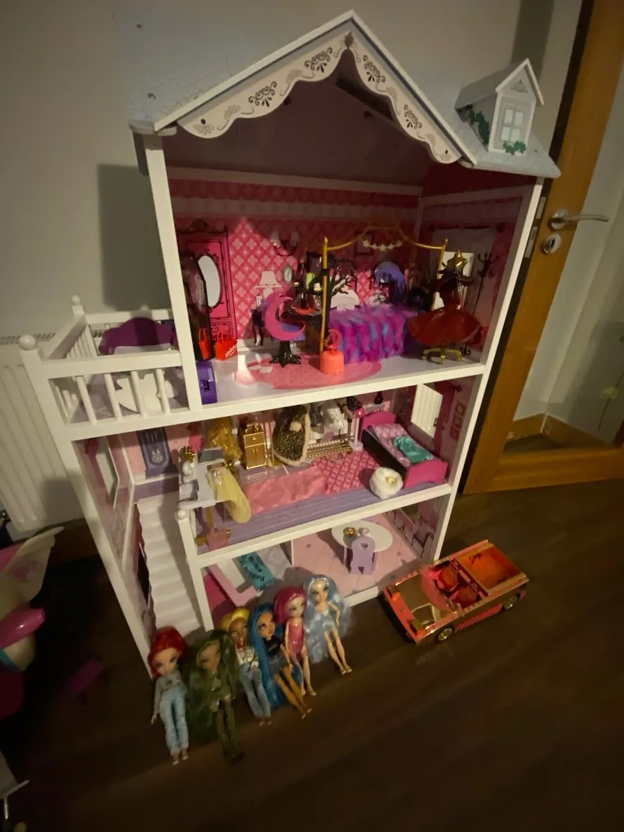 Doll House - Image 1