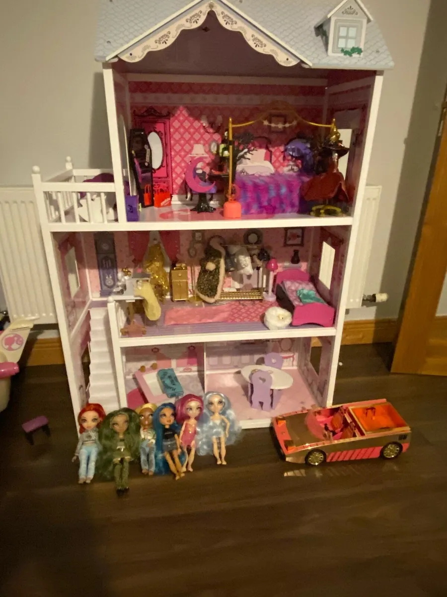 Doll House - Image 2