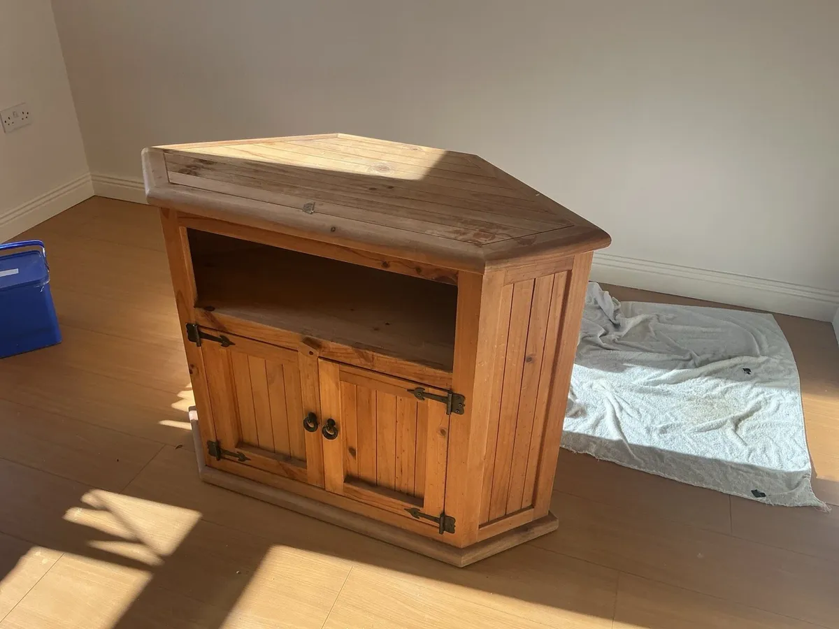 To stand - Image 1