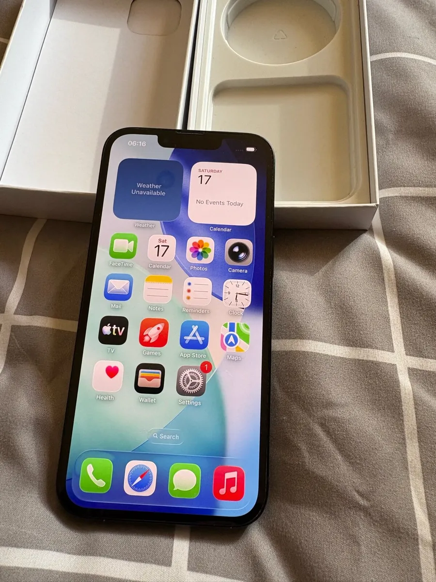 iPhone 14 .. Like New ( unlocked - Image 1