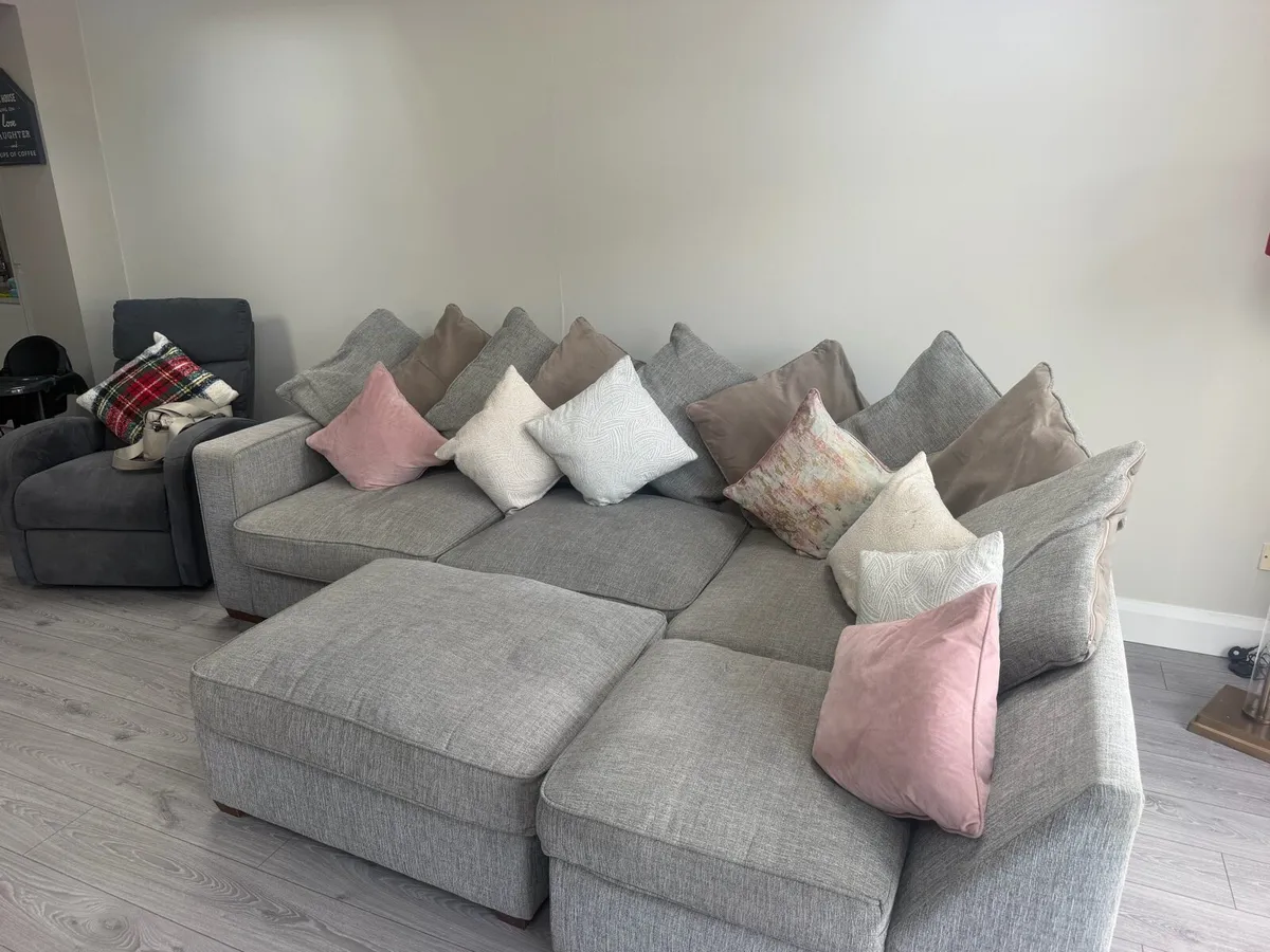 Sofa - Image 4