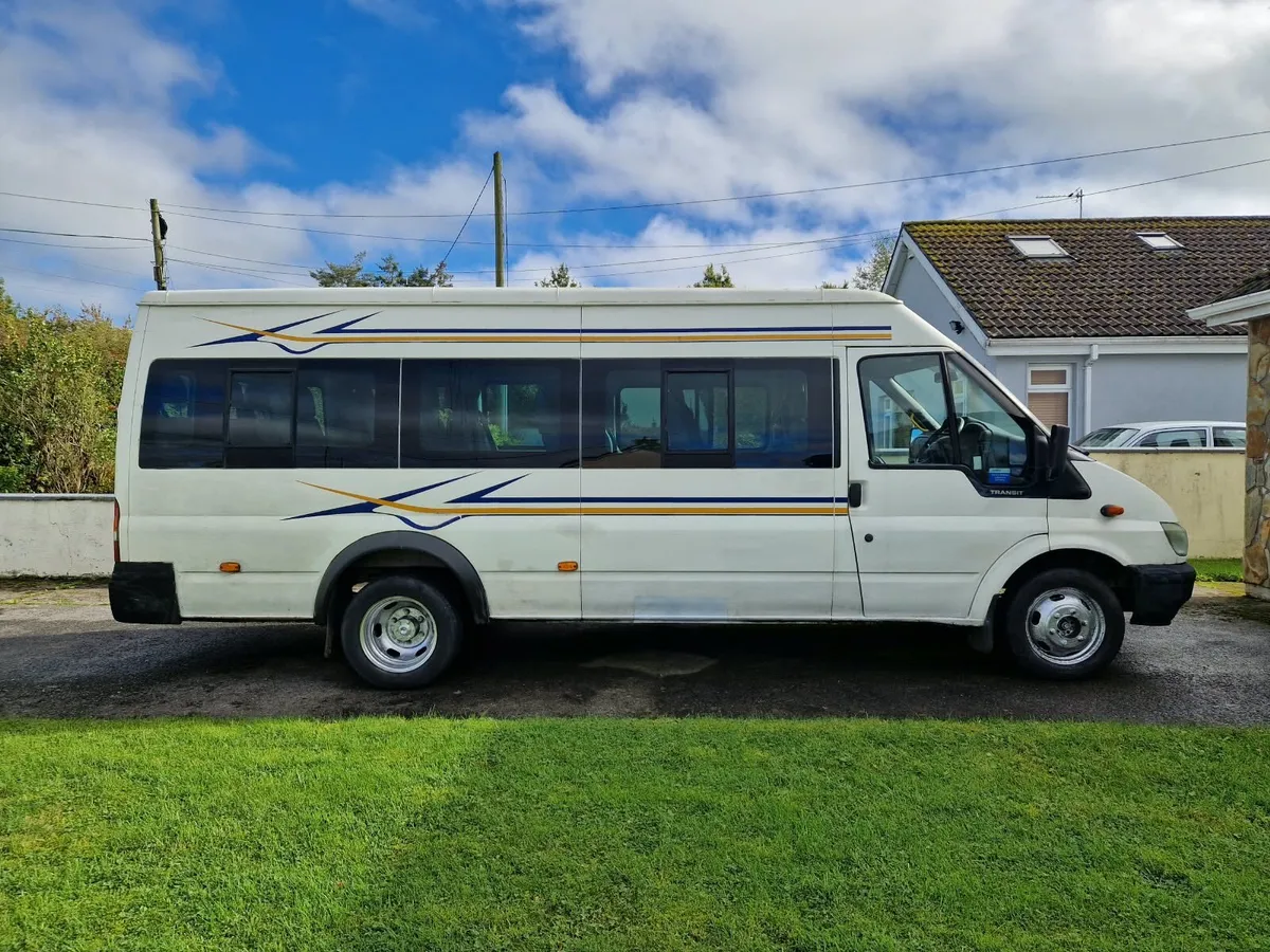 2006 Ford Transit - Minibus - Image 1
