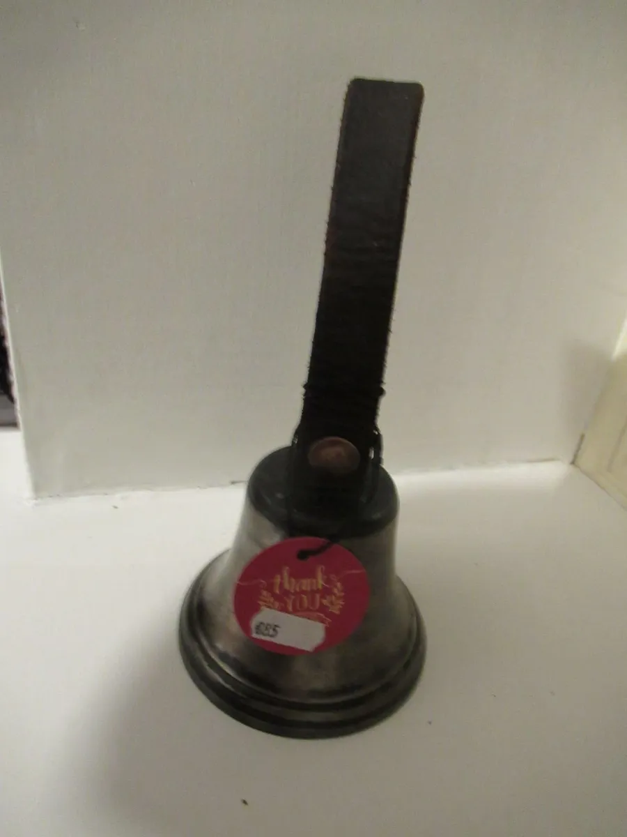 antique vintage school bell cottage pub Christmas - Image 2