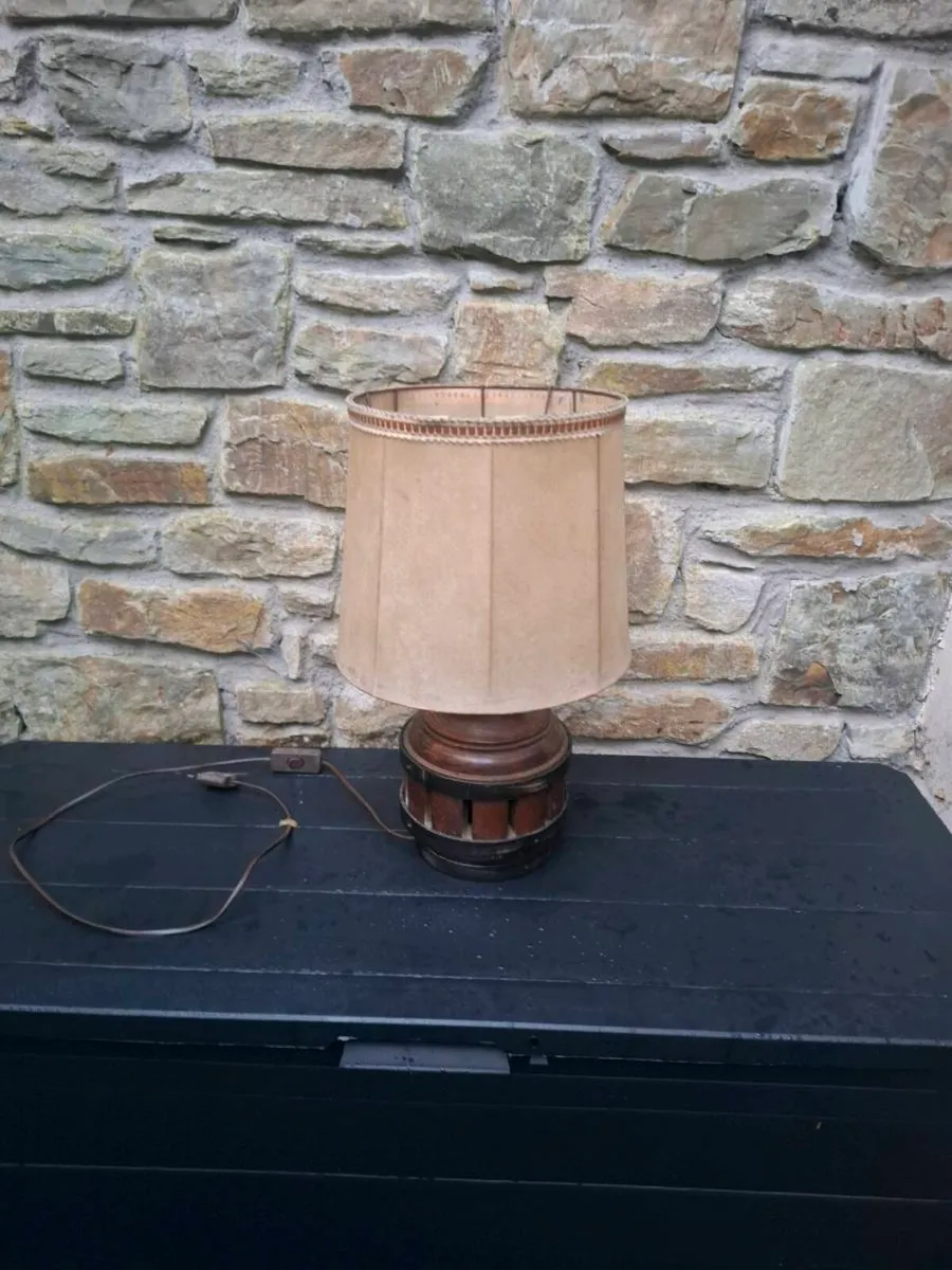 Wood table lamp - Image 1