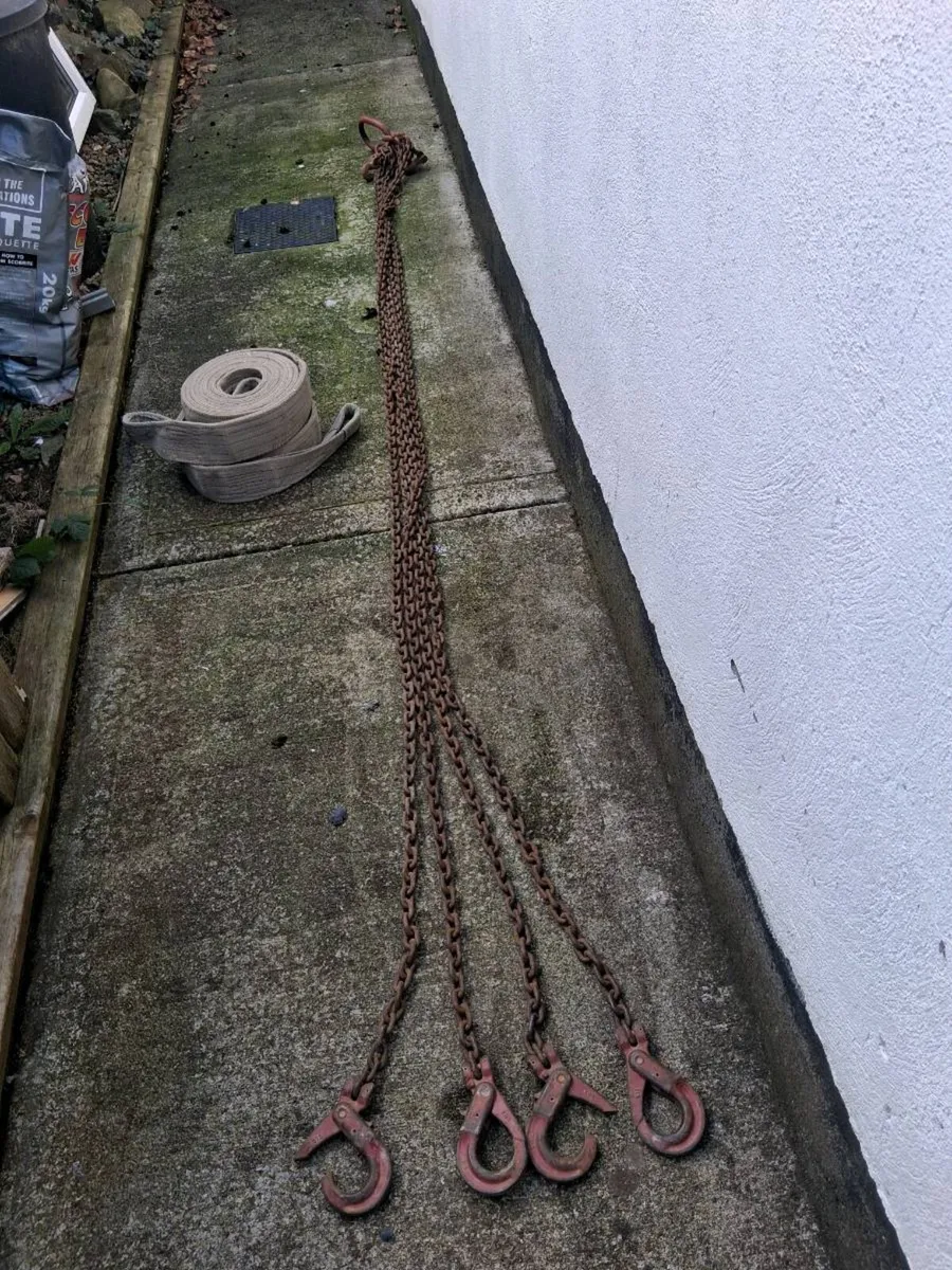 4 hook chains - Image 1
