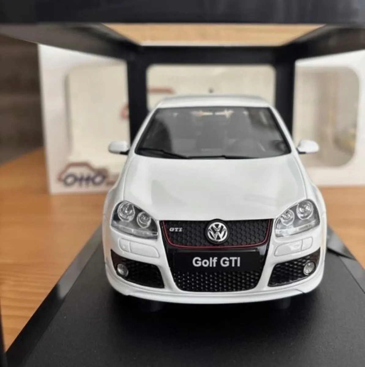 VW Golf Gti Edition30 Mk5 1/18 Otto New In Box - Image 1