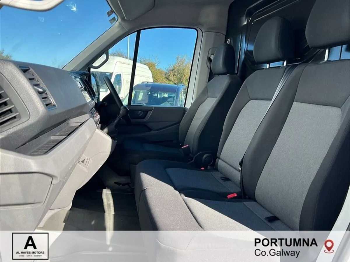 Volkswagen Crafter 35 MWB 140BHP  M6F - Image 2