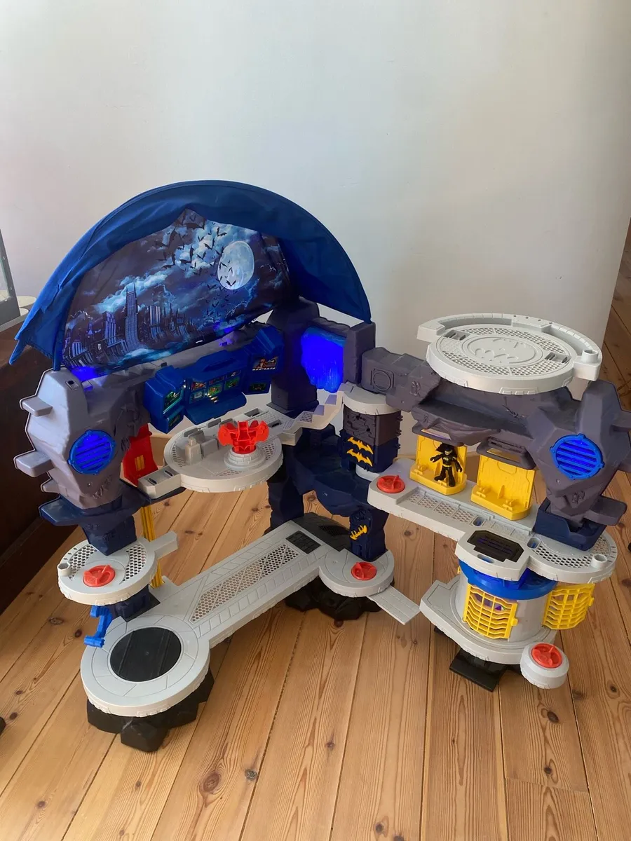 Bat cave - Image 1