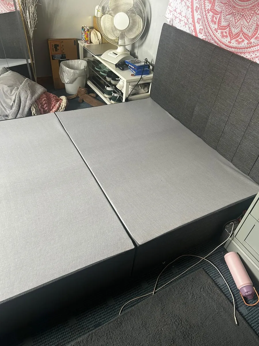 Bed frame - Image 1